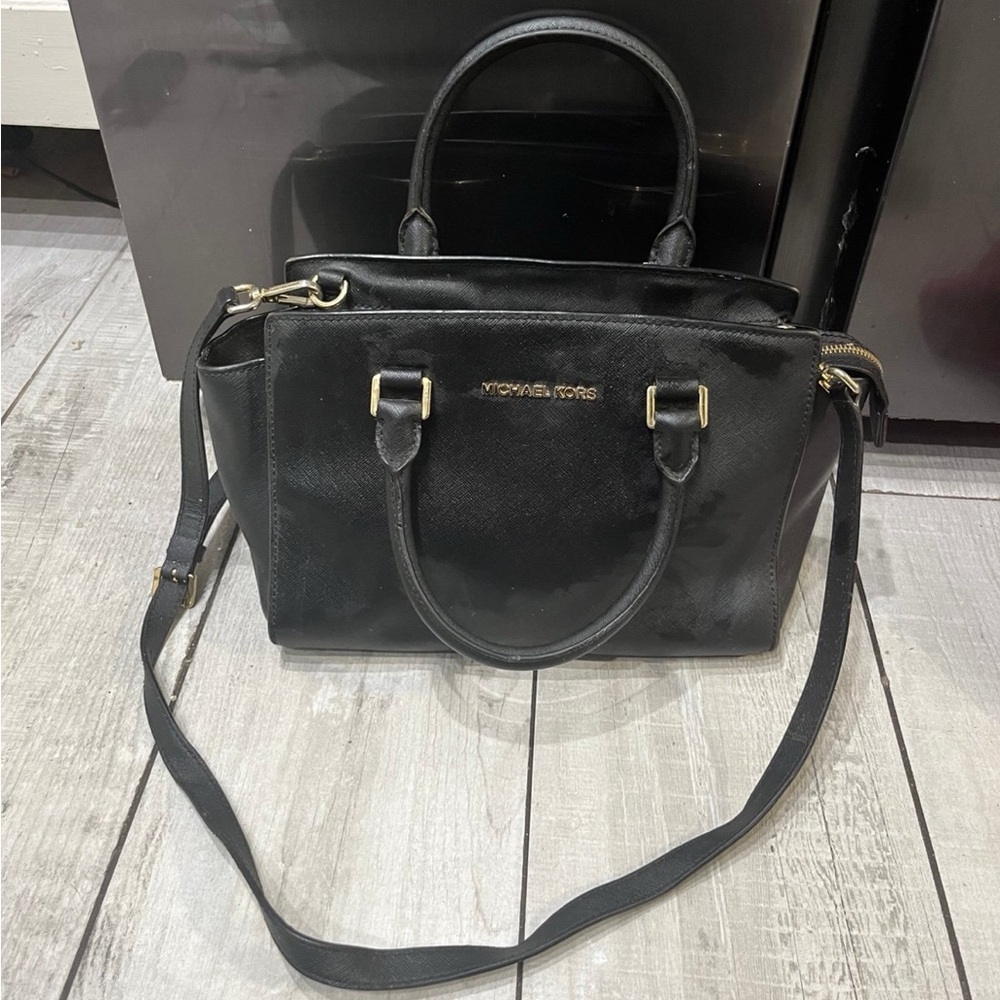 MICHAEL Michael Kors Black Leather Selma Satchel